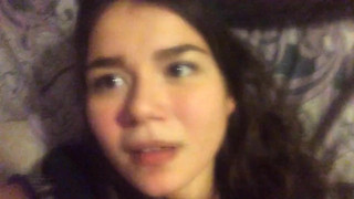 Молодая жена сняла трусики и исполнила супружеский долг