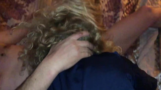 Любимую жену ебем в два члена - ей очень нравится