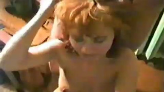 Гостеприимная женушка соседа любит отсасывать хуи