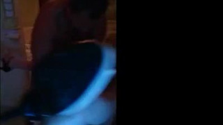 Раздвинула ноги, чтобы любовник довел меня до оргазма