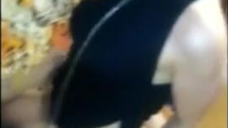 Пришлось сосать мужу и его корешу, чтобы никого не обидеть